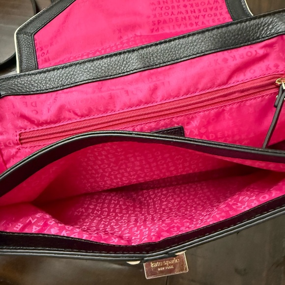 Kate Spade: Black and White Handbag - Picture 2 of 11